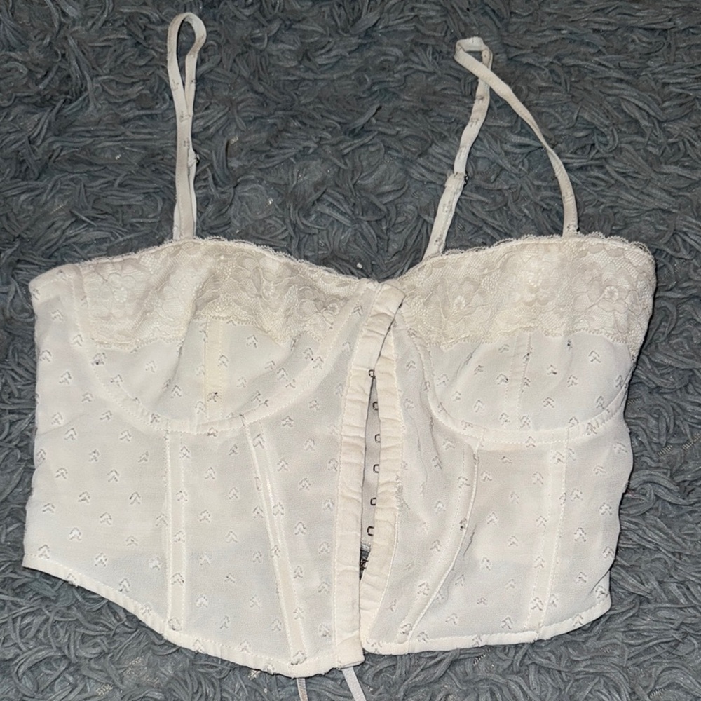 Elegant White Lace Women's Top